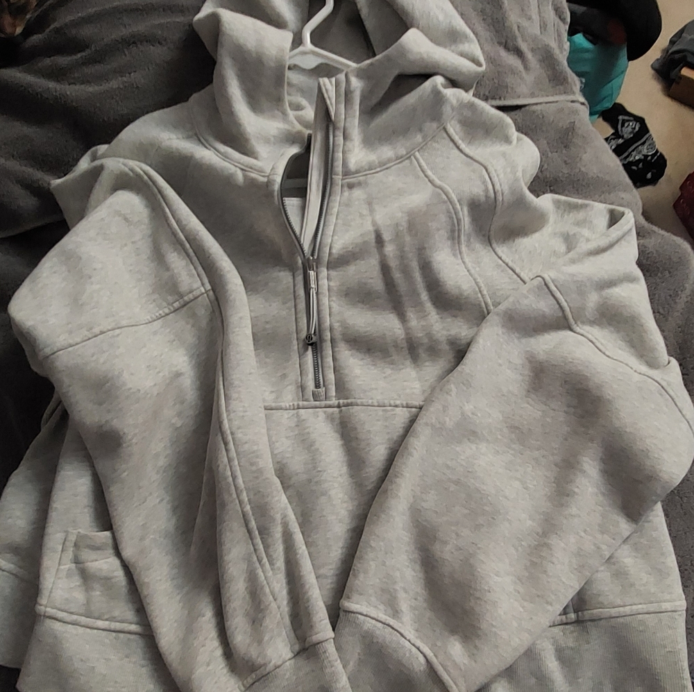 Light grey 3/4 zip